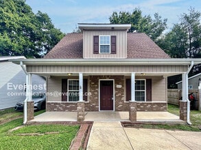 Building Photo - 619 E Sevier St