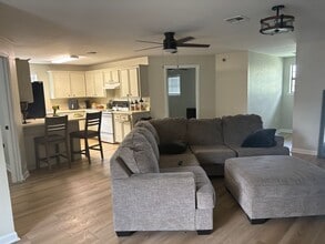 Building Photo - 6899 Patrick Ln