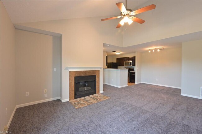 Foto del edificio - 29842 Center Ridge Rd