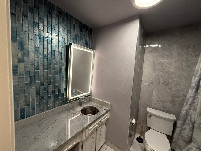 Building Photo - 4638 Bonner Dr