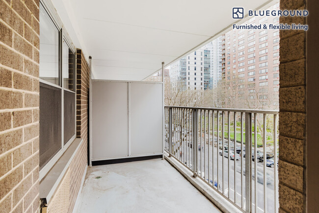 Foto del edificio - 50 W 97th St