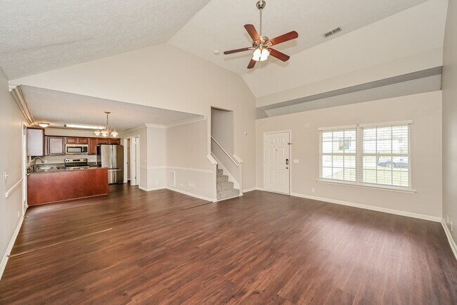 Foto del edificio - 8632 Lawson Dr
