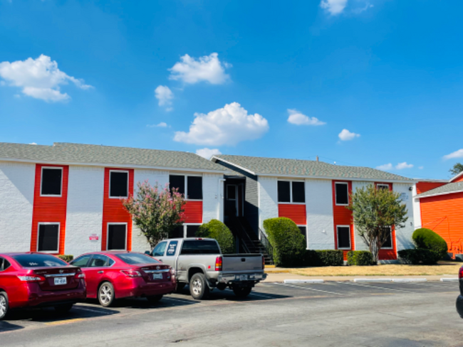Building Photo - 6100 Westcreek Dr