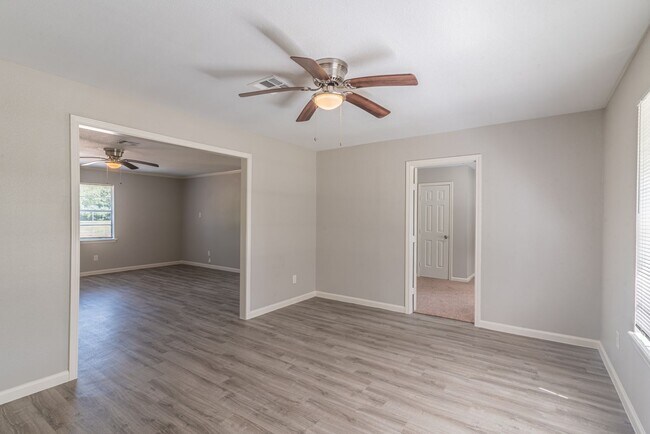 Foto del edificio - 9407 Irby St