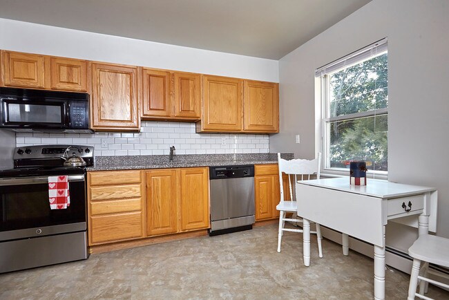 Photo - 158 Jackman Dr