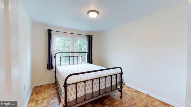Foto del edificio - 1411 Belle View Blvd