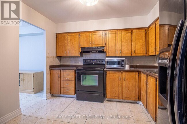 Photo du bâtiment - 1705 McCowan Rd