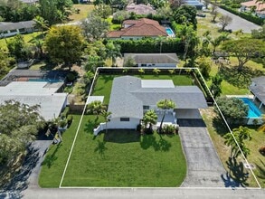 Building Photo - 9320 SW 125th Terrace