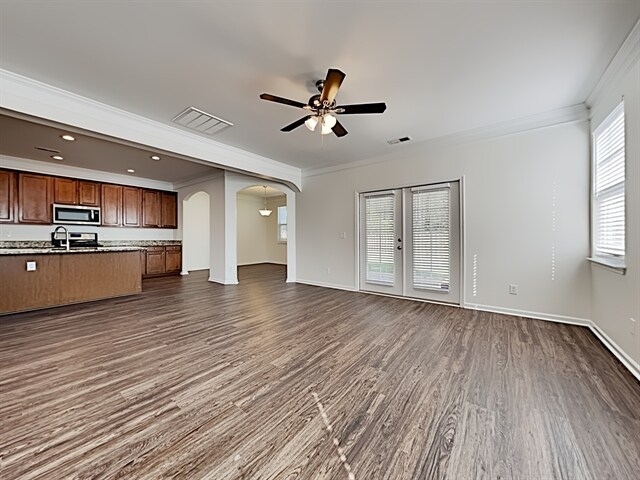 Building Photo - 379 Sanctuary Park Drive