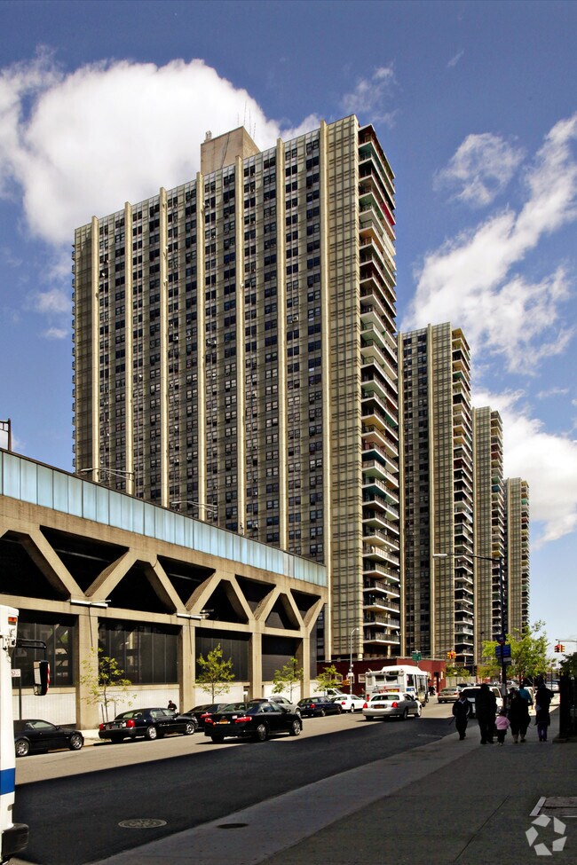 Bridge Apartments Rentals New York, NY