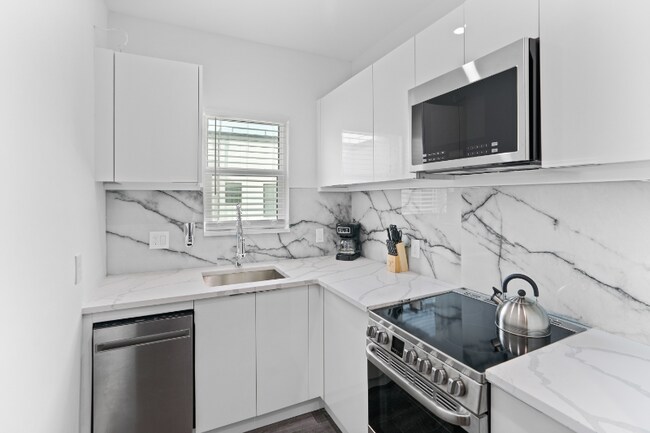 Foto del edificio - 935 S Howard Ave