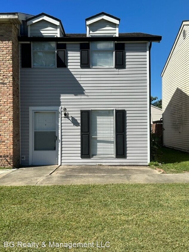 Foto principal - 2 br, 1.5 bath House - 475 N. Perkins Ferr...