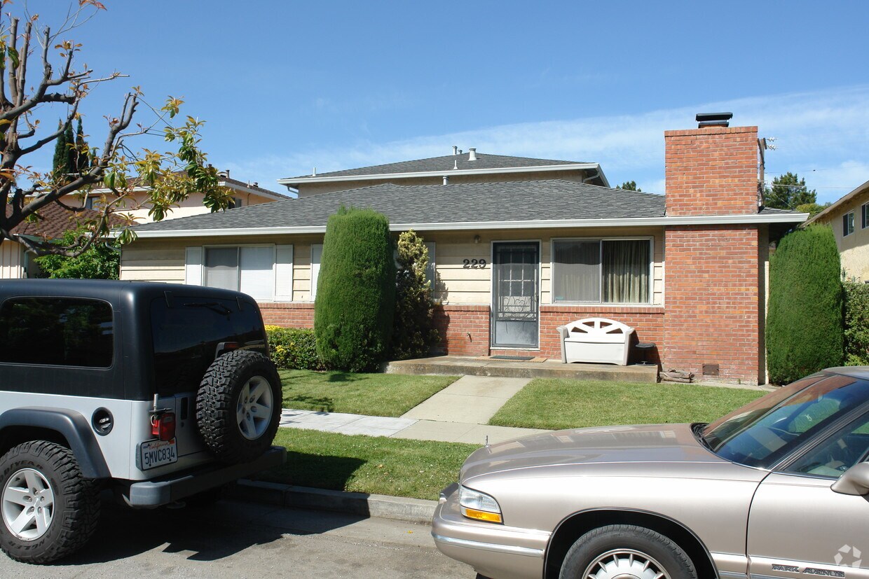 Foto del edificio - 229 Greendale Way