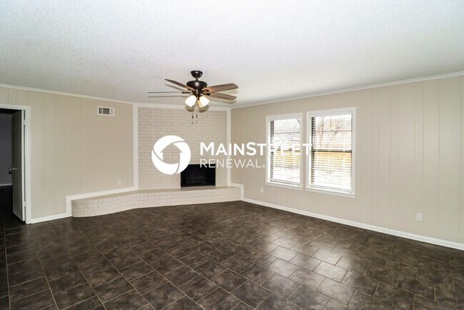 Foto del edificio - 5 Bedroom Pet-Friendly Home in Memphis, TN with Main Street Renewal