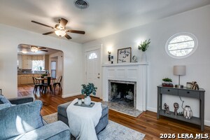 Foto del edificio - 838 Hammond Ave