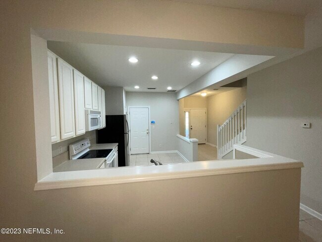 Building Photo - 8439 Twisted Vine Ct