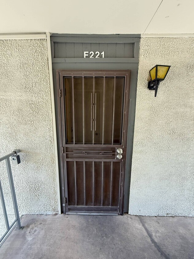 Foto principal - 1620 N Wilmot Rd
