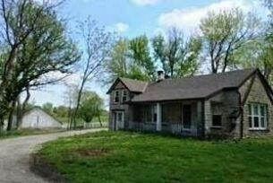 Primary Photo - 3 Bedroom, 1 Bath Stone Country House w/mu...