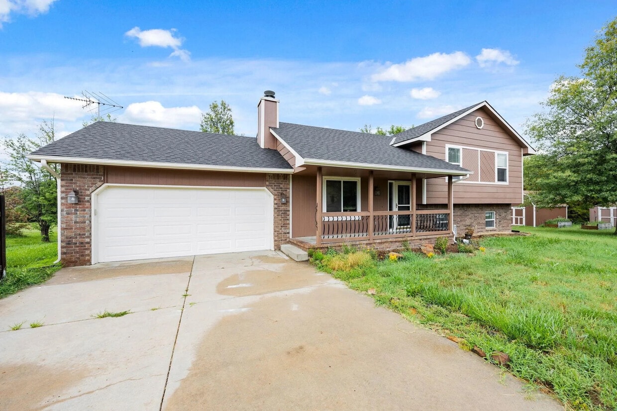 10300 S 89th Cir E, Mulvane, KS 67110 House Rental in Mulvane, KS
