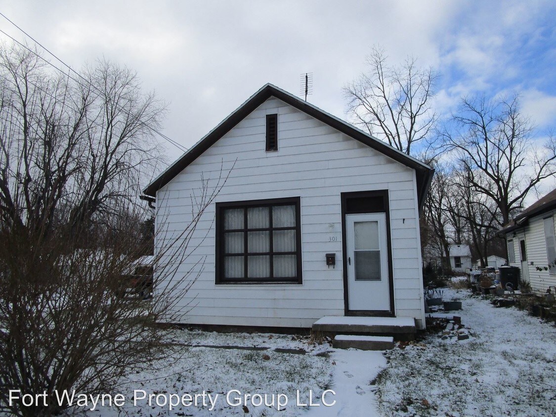 Primary Photo - 3 br, 1 bath House - 301 Center Street