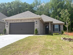 Building Photo - 146 Midpark Dr