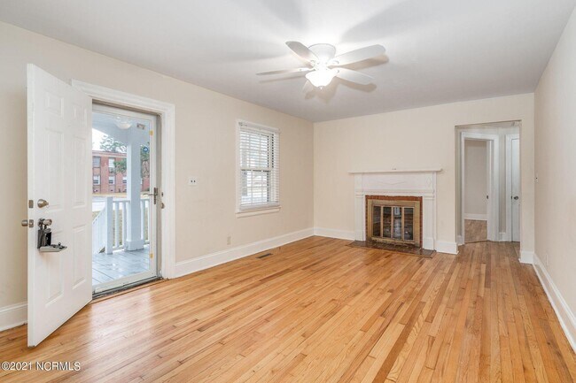 Building Photo - 1145 Tarboro St