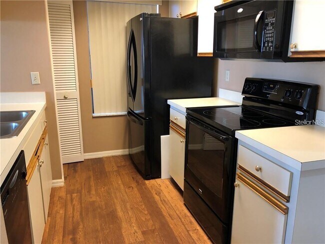 Building Photo - 2922 W Fox Squirrel Dr