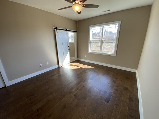 Building Photo - 236 Leyland Cir