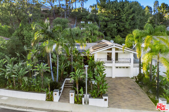 Building Photo - 19715 Greenbriar Dr