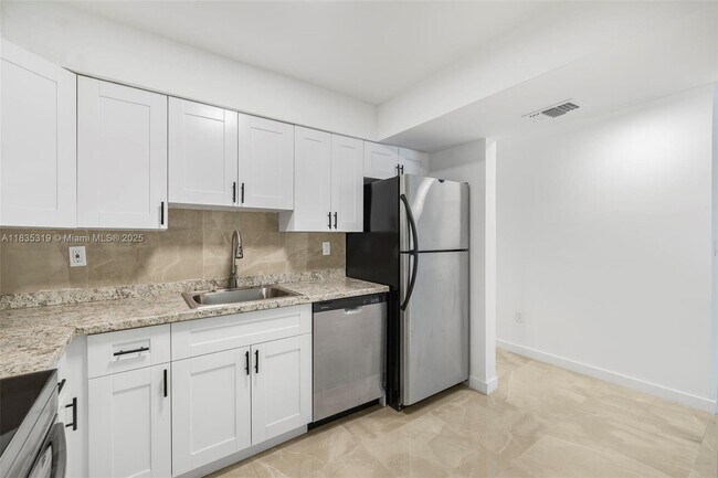 Foto del edificio - 622 NW 11th St