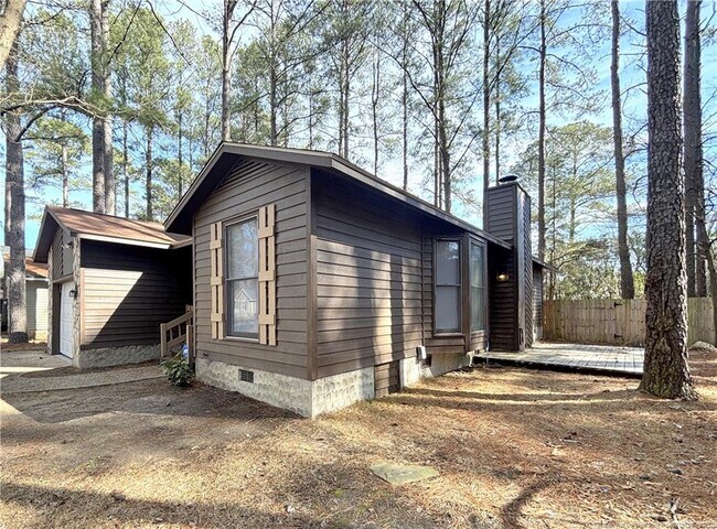Building Photo - 632 Dowfield Dr