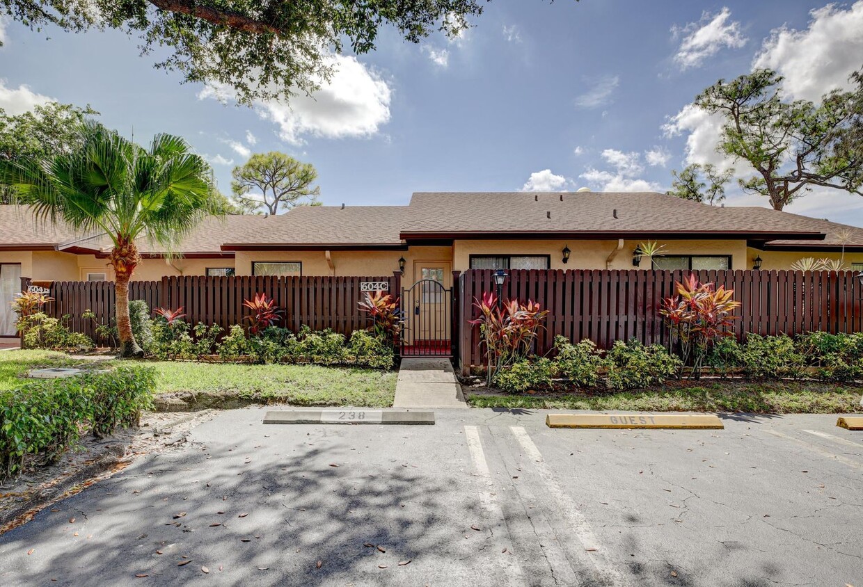 Foto principal - 604 Sea Pine Way