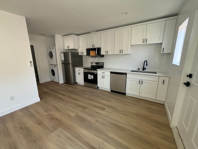 Foto del edificio - 1231 Mott St