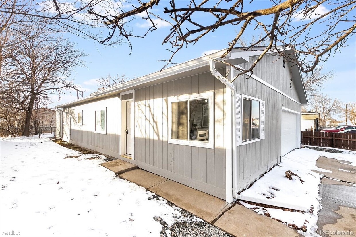 Primary Photo - 3 br, 2 bath House - 1106 Maclean Street