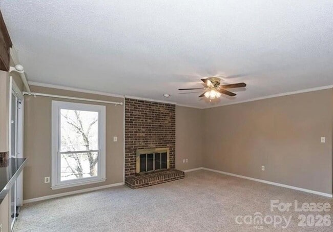 Building Photo - 7345 Winery Ln