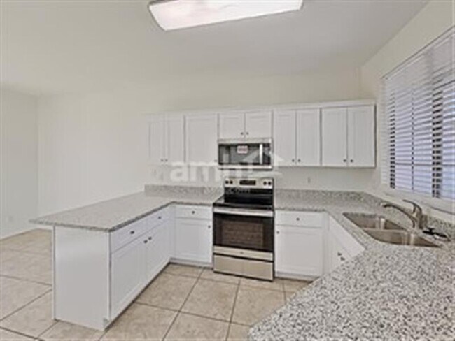 Building Photo - 85323