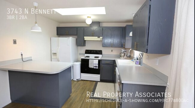 Foto del edificio - 3743 N Bennett St