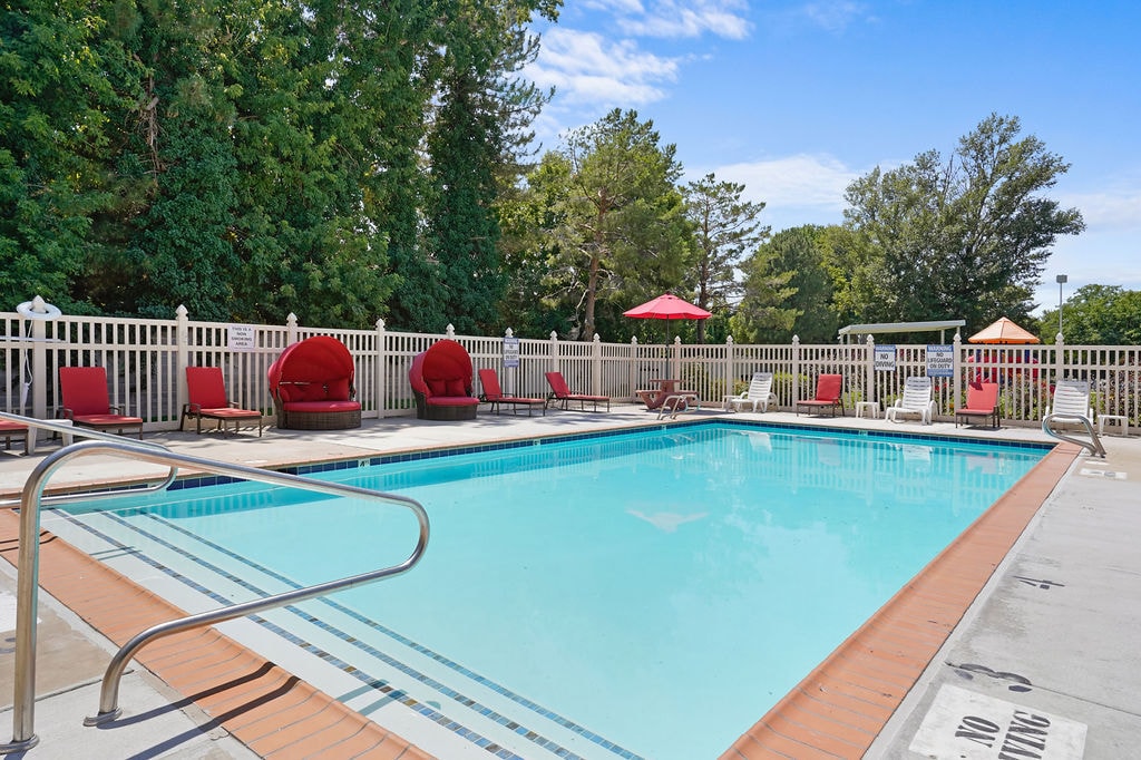 Pool and Sundeck - Mallard Crossing