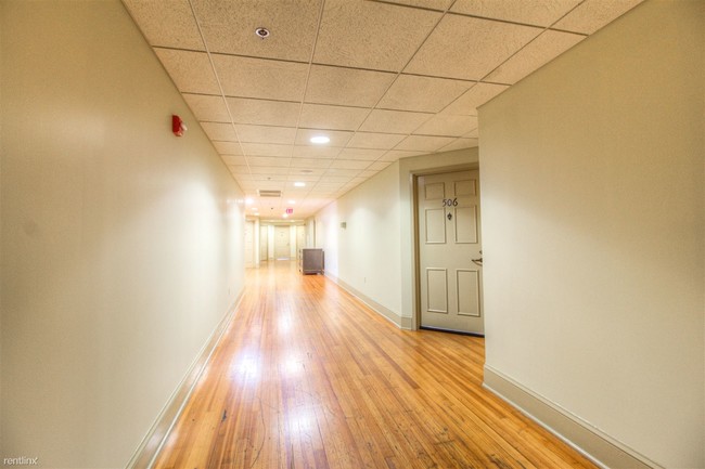 Foto del edificio - 108 E Grace St