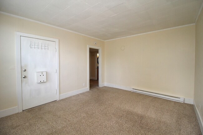 Foto del edificio - 7630 SE Woodstock Blvd