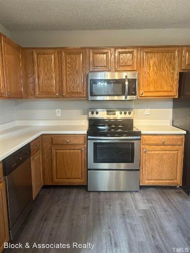 Building Photo - 3 br, 2 bath House - 906 Willow Ridge Drive