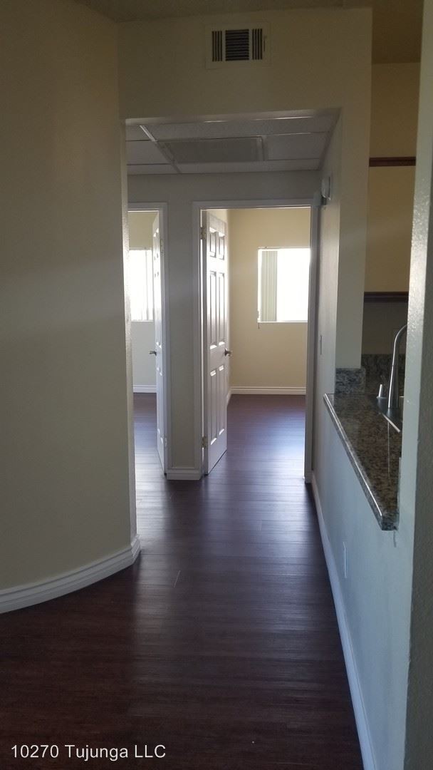 Foto del edificio - 10270 Tujunga Canyon Blvd