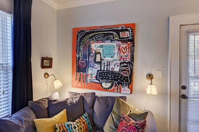 Building Photo - 800 Magnolia Ave