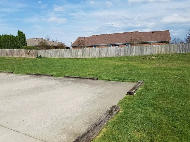 Back Yard - 630 Hampton Way