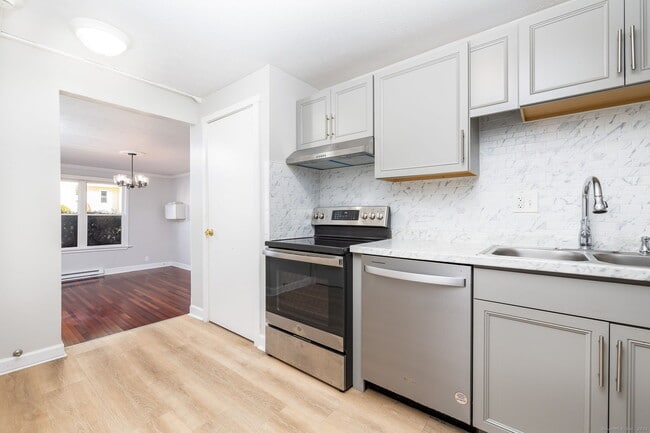 Foto del edificio - 949 Pleasant Valley Rd