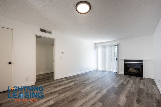 Building Photo - 14201 Victory Blvd