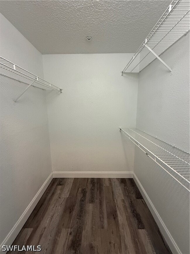 Building Photo - 11561 Villa Grand