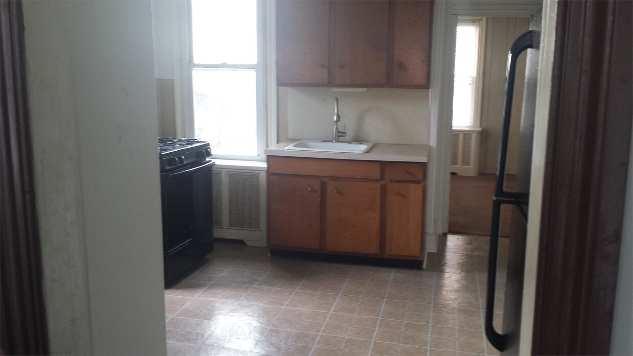 Building Photo - 510 N 13th St