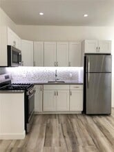 Building Photo - 1618 Michigan Ave