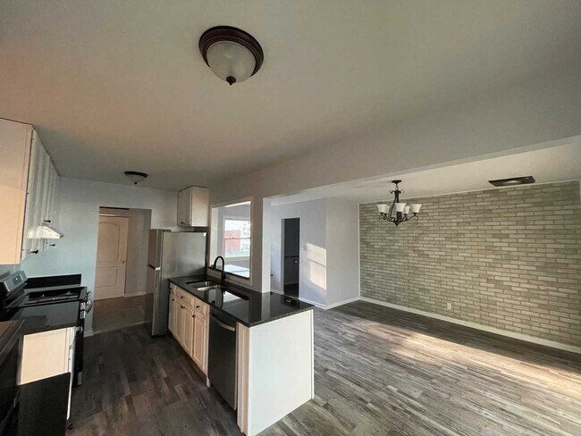 Foto del edificio - 249 Thornhurst Rd